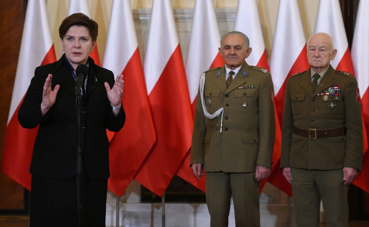 Premier Beata Szydło podczas spotkania z Żołnierzami Wyklętymi
