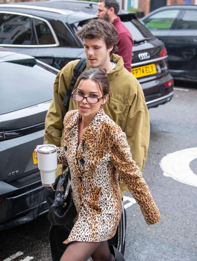 Kruz Bekam sa devojkom Džeki Apostel