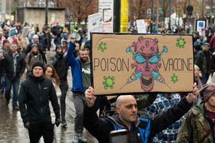 Quebec będzie chronił szpitale i szkoły przed protestami antyszczepionkowców