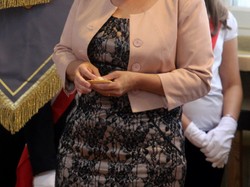 Minister edukacji potrzebuje lekcji noszenia obcisłych ubrań! FOTO