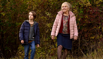 Vidéki nagymamák sötét titkokkal: ezt a filmet mindenkinek látnia kellene