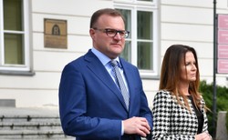 Prezydent Radomia: Suski jeszcze mentalnie jest w Pułtusku, gdzie było wino i śpiew