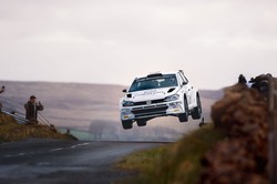 Koszmarny wypadek podczas rajdu. Auto wjechało w kibiców, są ofiary śmiertelne