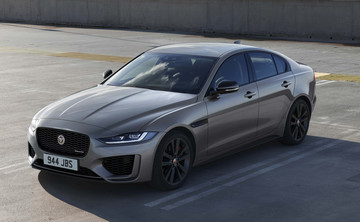 JAGUAR XE R-Dynamic HSE AWD 2.0 Diesel 204KM 150KW