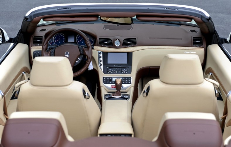 Maseratii GranTurismo od środka.