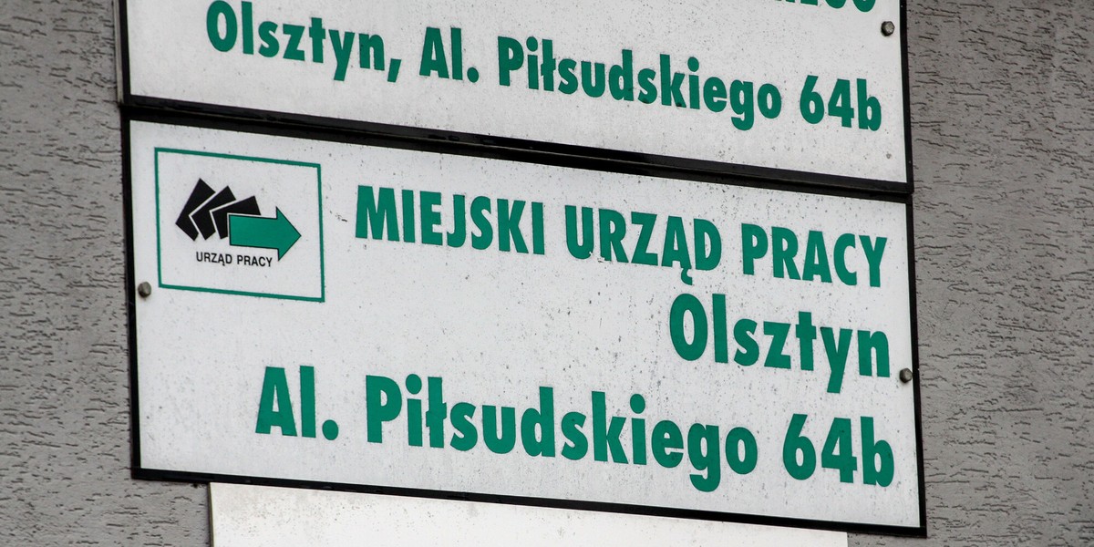 Zdaniem ekspertów, na koniec roku stopa bezrobocia rejestrowanego wzrośnie do 6,2-6,4 proc. Początek przyszłego roku może przynieść dalszy wzrost bezrobocia.