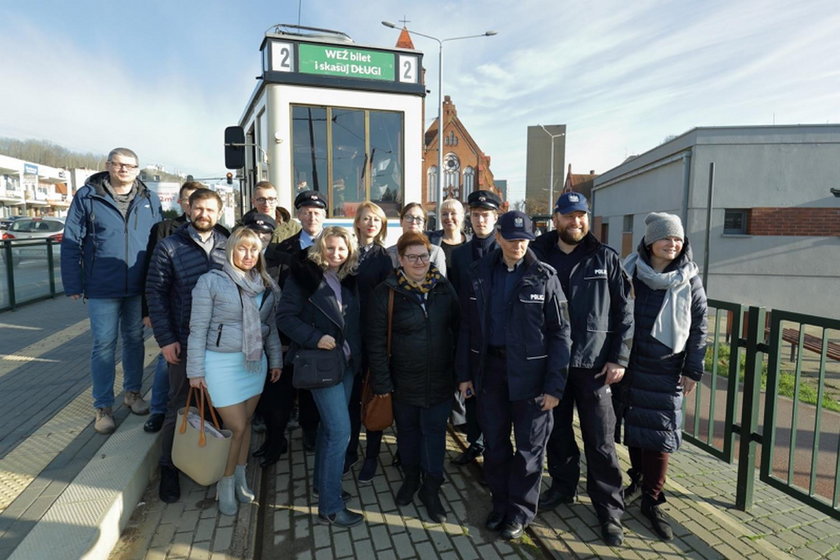 „Weź bilet i skasuj długi”. W poniedziałek bezpłatne porady specjalistów w tramwaju