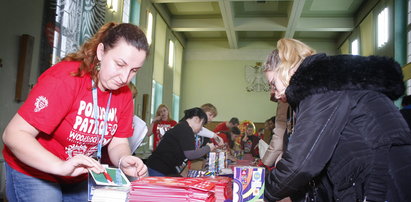 Zbierają pieniądze i rozdają serduszka