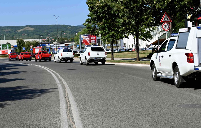 Za Grčku se uputilo 37 vatrogasaca