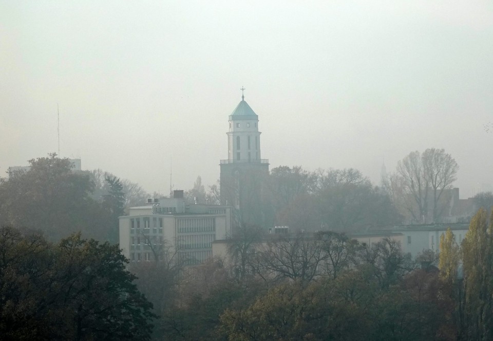 Powietrze nad Zieloną Górą. Normy szkodliwej substancji przekraczane są dwukrotnie [Przeczytaj tekst Roberta Kowalika]