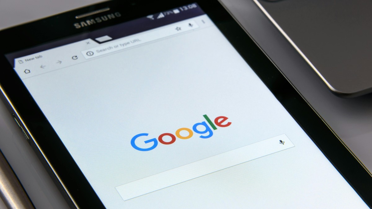 Téves információk miatt bajban lehet a Google AI-keresőmotorja