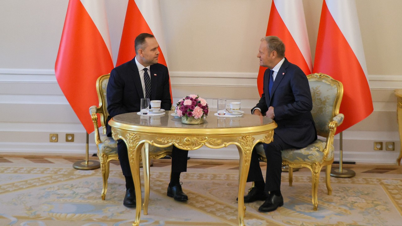Pierwsza taka rozmowa. Donald Tusk spotkał się z Karolem Nawrockim