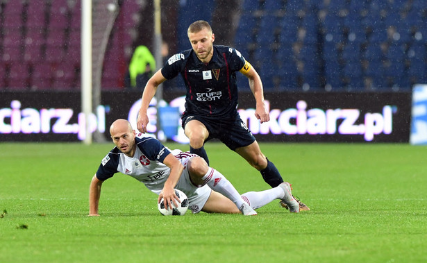 Ekstraklasa: Adam Buksa bohaterem meczu z Wisłą. Strzelił dwa gole liderowi