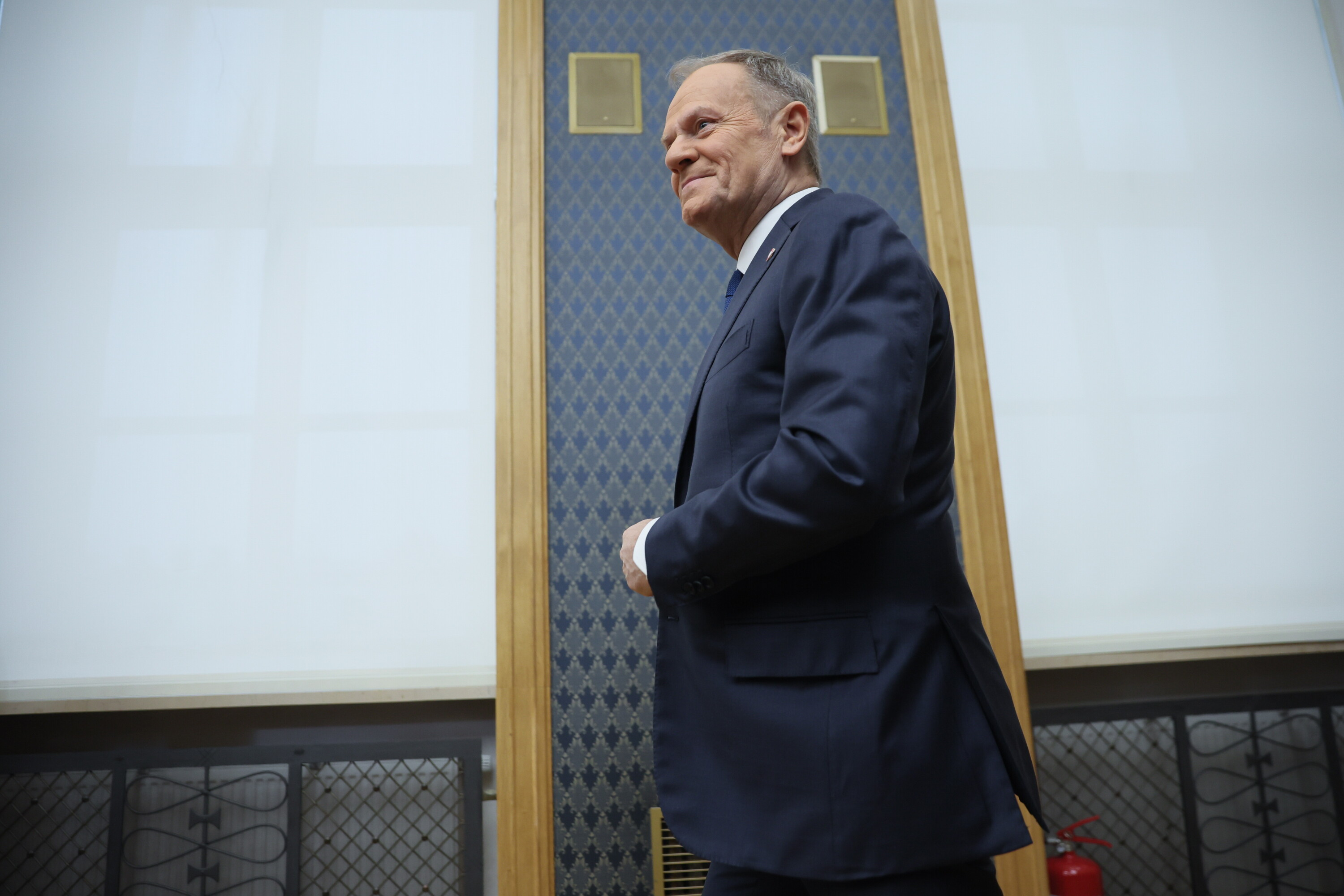 49,3% za, 49,1% przeciw: Polacy niemal równo podzieleni ws. Tuska