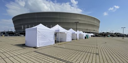 Premier otworzył wielki punkt szczepień na Stadionie Wrocław. Następnego dnia zabrakło szczepionek