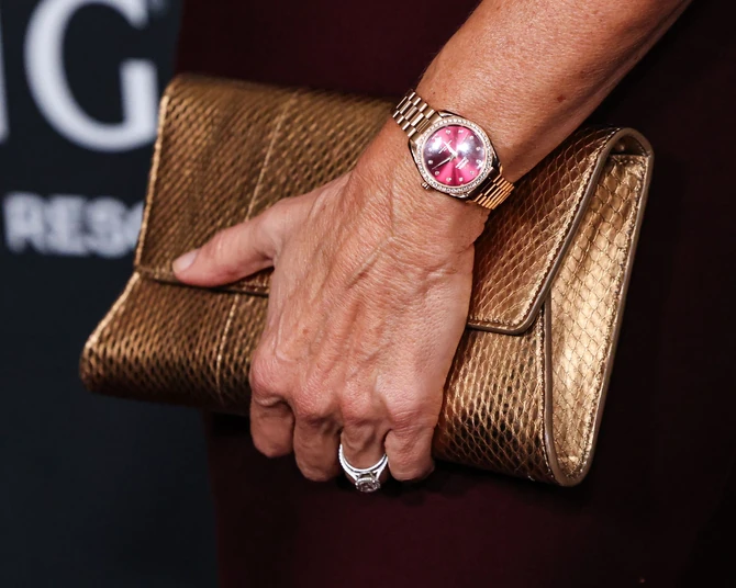 Modno izdanje Sindi Kraford