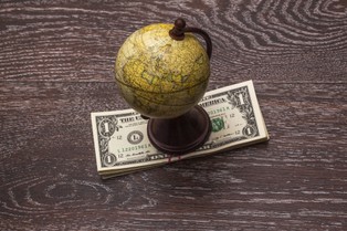 Do silnych po gwarancje. Duda szuka wsparcia u Trumpa, Orban - u Putina