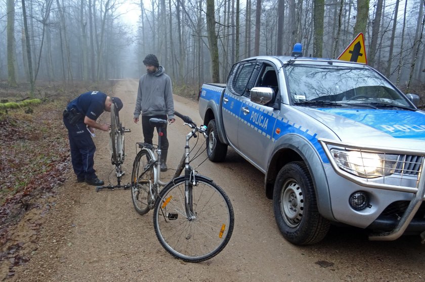 Policja każe rowerzystom chodzić pieszo po Green Velo