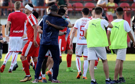 Šampionsko slavlje fudbalera Zvezde