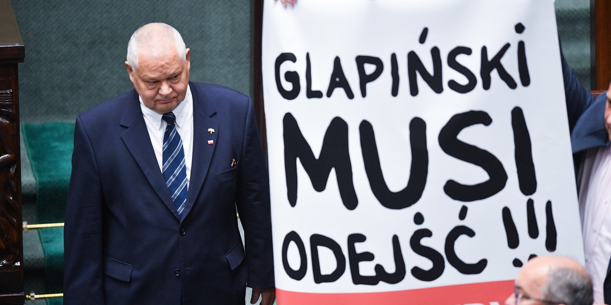 Ślubowaniu Adama Glapińskiego towarzyszyły protesty opozycji.