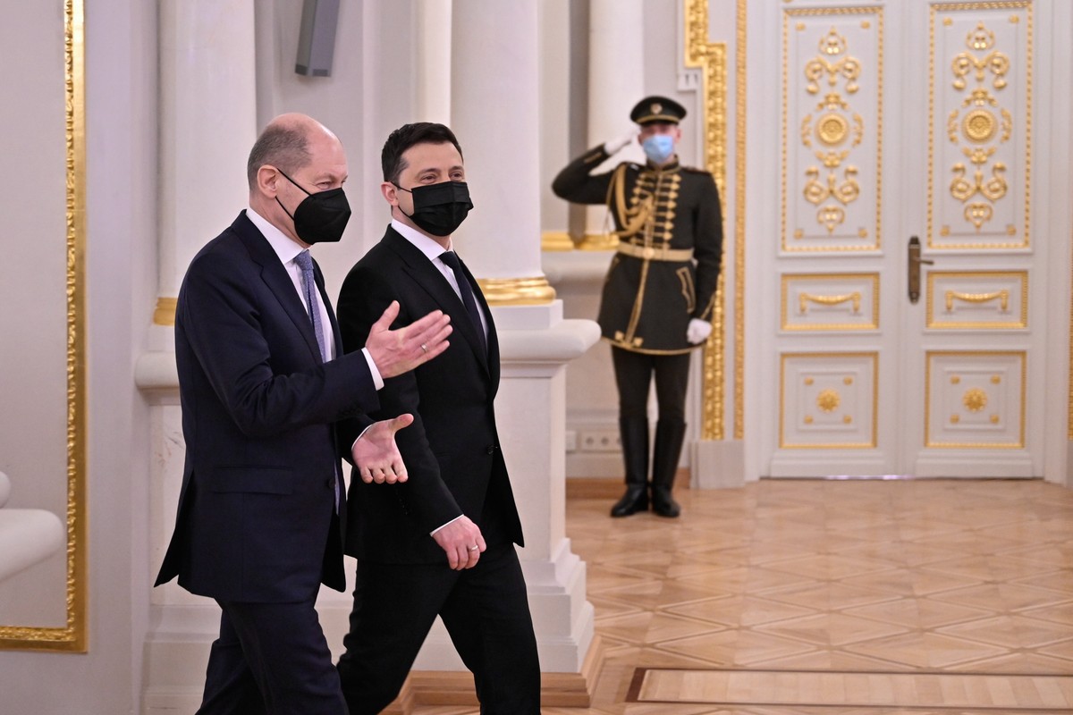 Kanclerz Niemiec Olaf Scholz z prezydentem Ukrainy Wołodymyrem Zełenskim wczoraj w Kijowie