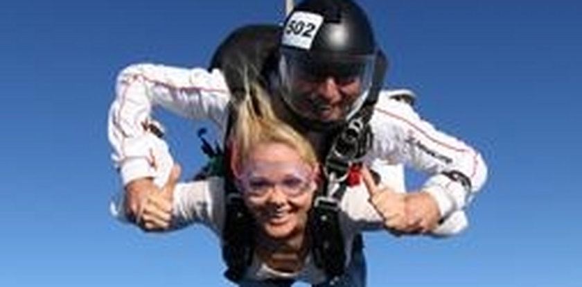 Anna Samusionek skoczyła ze spadochronem. Dużo FOTO