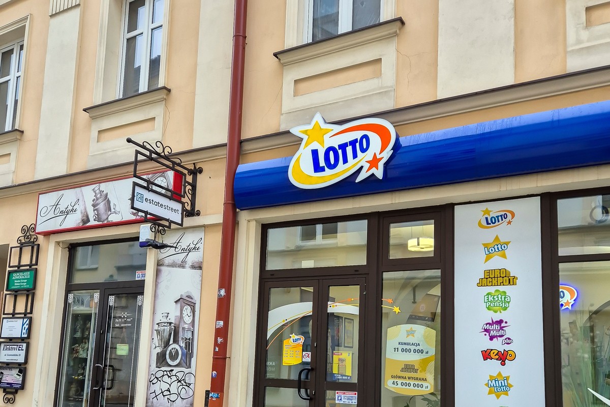 Kupił los za 4 zł. Do jego kieszeni trafią 24 mln zł