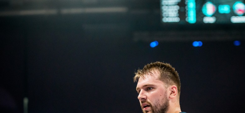 Luka Doncic ukarany grzywną. Słynny koszykarz obraził sędziego