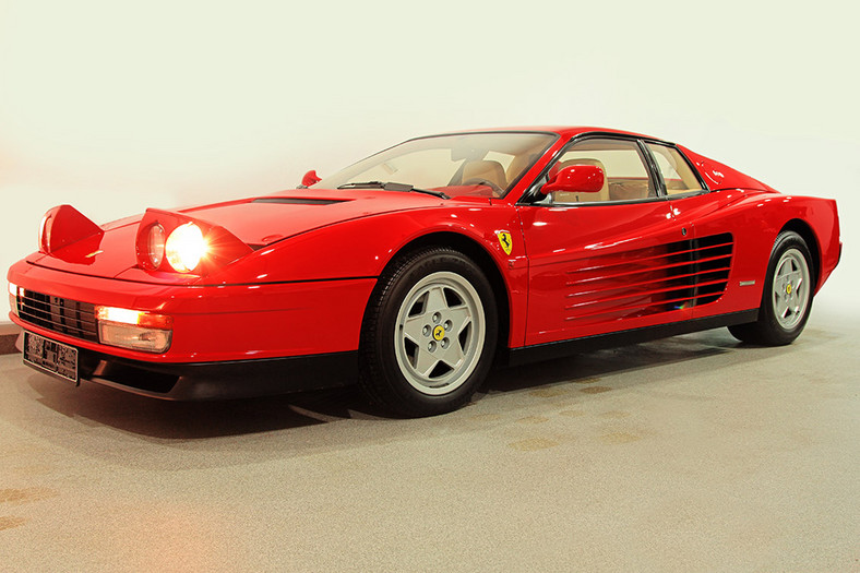 Ferrari Testarossa: przeciwsobny, ale nie boxer