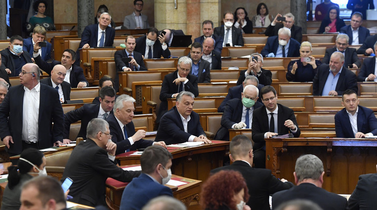 Az uniós tagállamok közül Magyarország szünteti meg elsőként a különleges jogrendet / Fotó: MTI Máthé Zoltán