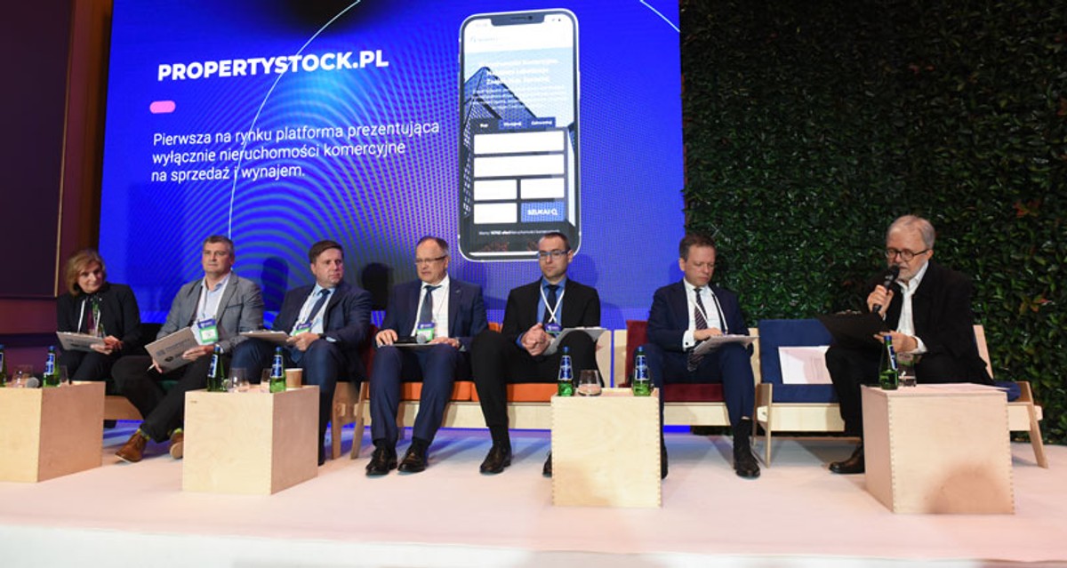 Na zdjęciu od lewej: Joanna Makarowska, Ministerstwo Finansów, Piotr Miodek, 7R, Wojciech Rosa, Polpharma, Grzegorz Słomkowski, PAIH, Wojciech Tyborowski, Invest in Pomerania, Paweł Żelich, NOERR, Jacek Ziarno (Nowy Przemysł, moderator)