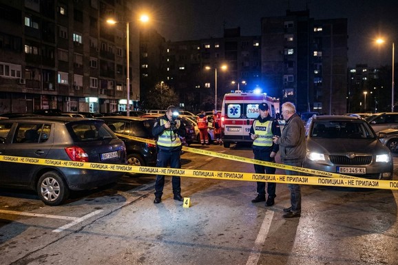 JOŠ JEDAN ZAPALJEN AUTOMOBIL Noćas u Obrenovcu bačen Molotovljev koktel! "Golf" potpuno uništen