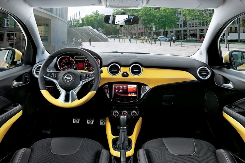 Opel Adam: elegancki mieszczuch