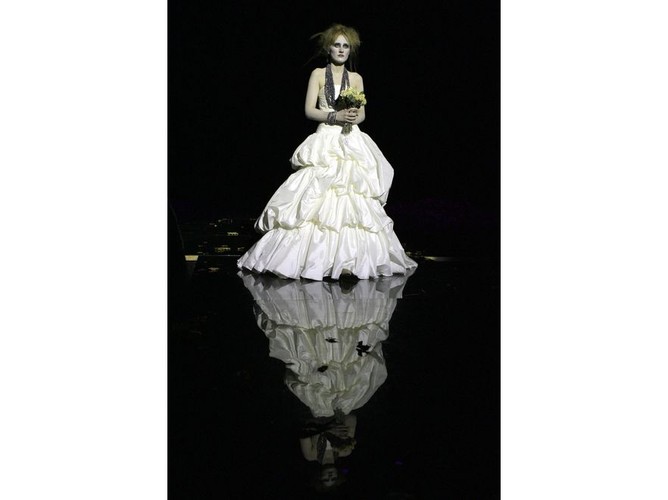 Upiorna panna młoda – niezwykły pokaz mody ślubnej na Off Fashion w Kielcach