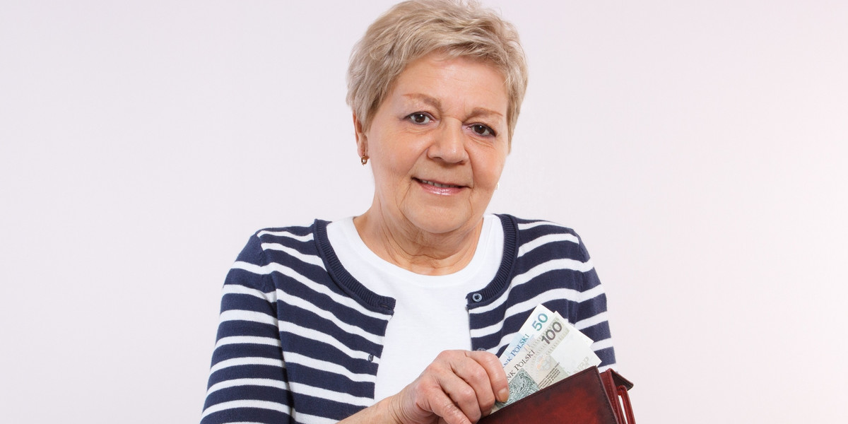 Na comiesięczny dodatek do emerytury mogą liczyć tylko ci seniorzy, którzy dowiodą, że on im się należy.
