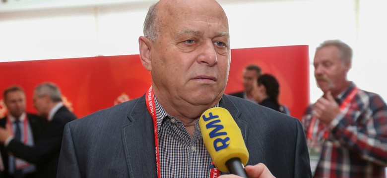 Grzegorz Lato o PZPN bez niego: Nie będę s... we własne gniazdo