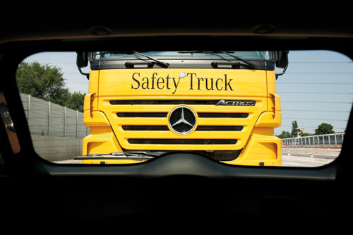 Mercedes Actros Safety - Automatyczna ciężarówka