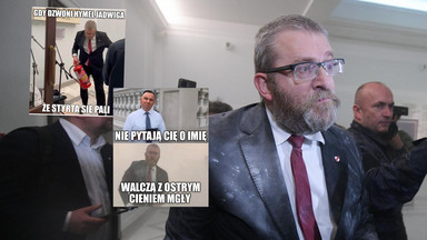 Grzegorz Braun wywołał skandal. Internauci są dla niego bezlitośni [MEMY]