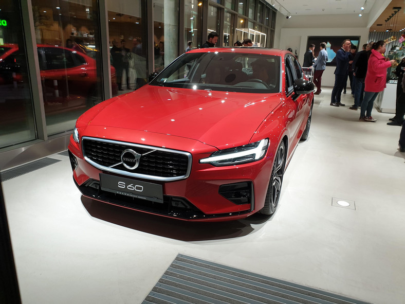 Widzieliśmy już nowe Volvo S60 pierwszy samochód marki