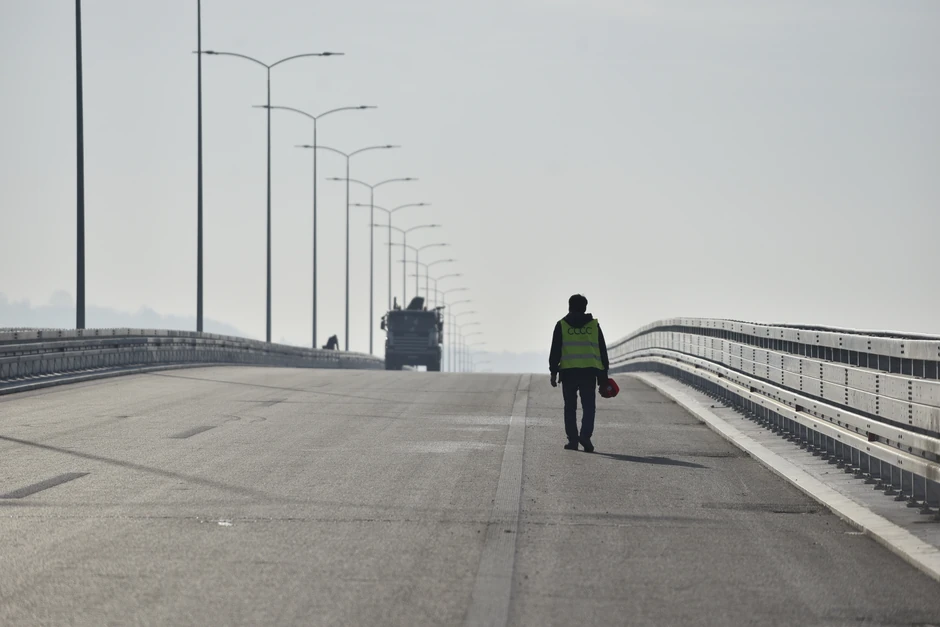 Autoput Miloš Veliki, autoput Surčin Obrenovac