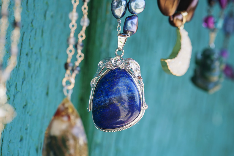 Biżuteria z lapis-lazuli