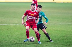 Piast zagra z Lechem bez Alvesa. Kontuzja eliminuje go na dwa, trzy tygodnie