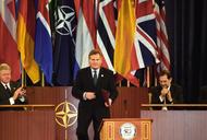 Uroczystości z okazji 50. rocznicy powstania NATO. Na zdjęciu prezydent USA Bill Clinton, prezydent RP Aleksander Kwaśniewski, sekretarz generalny NATO Javier Solana i prezydent Turcji Süleyman Demirel, Waszyngton, 23 kwietnia 1999 r.