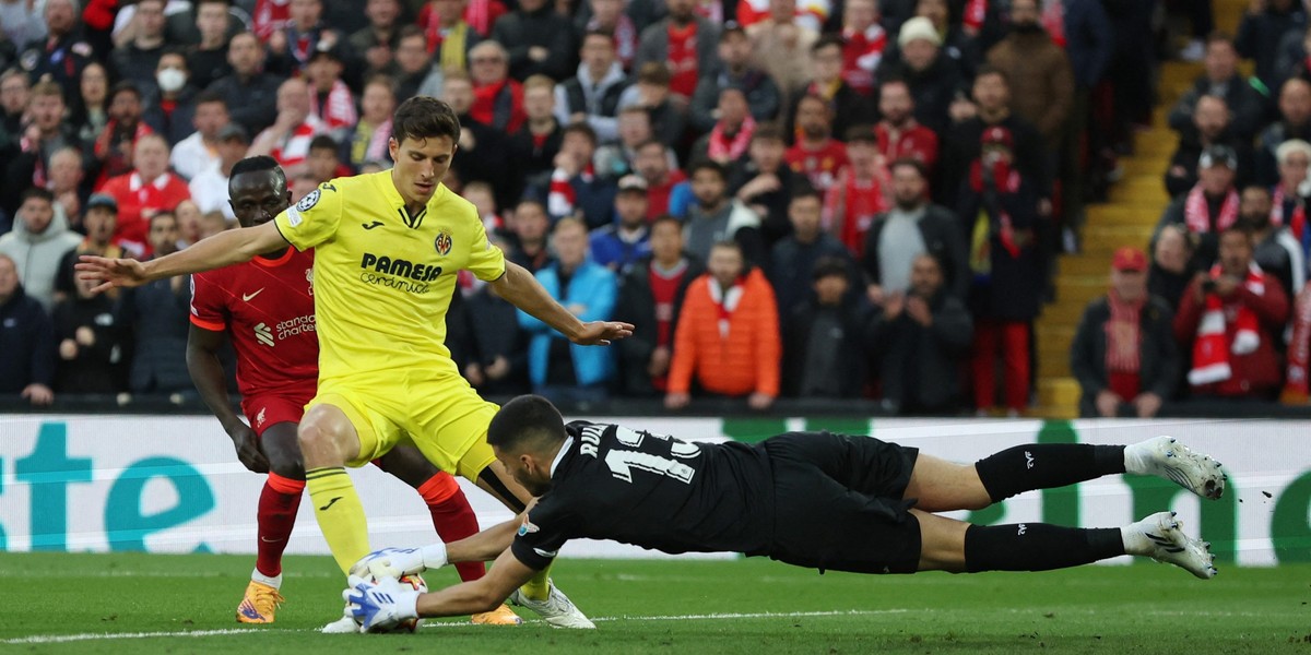 Liverpool pokonał na własnym stadionie Villarreal i jedną nogą jest w finale Ligi Mistrzów.