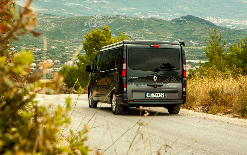 Recenzujemy Renault Trafic Wavecamper 2024