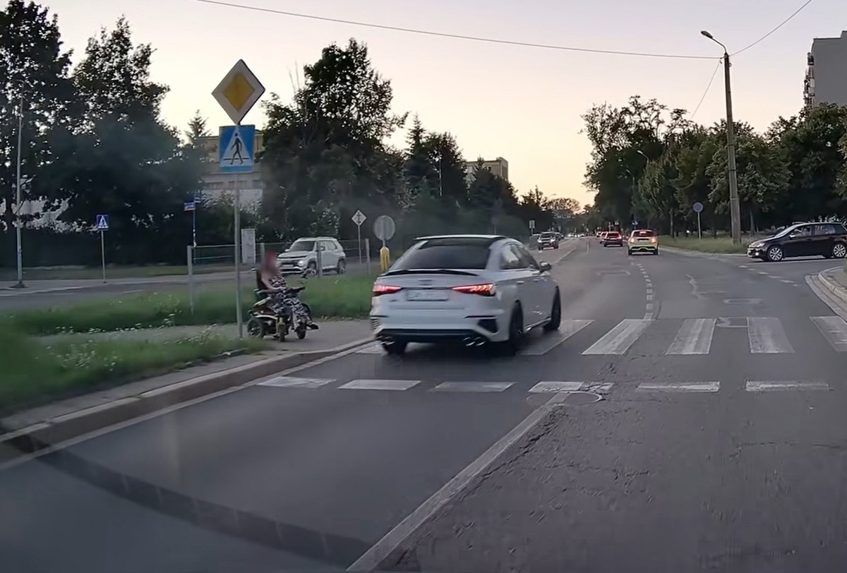 Szokująca sytuacja na przejściu dla pieszych. Wszystko się nagrało