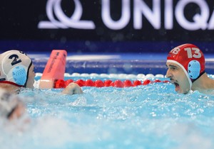 Golman Milan Glušac i Dušan Mandić raduju se velikom uspehu i novoj zlatnoj medalji | Foto: ANDREJ CUKIC/EPA/Shutterstock