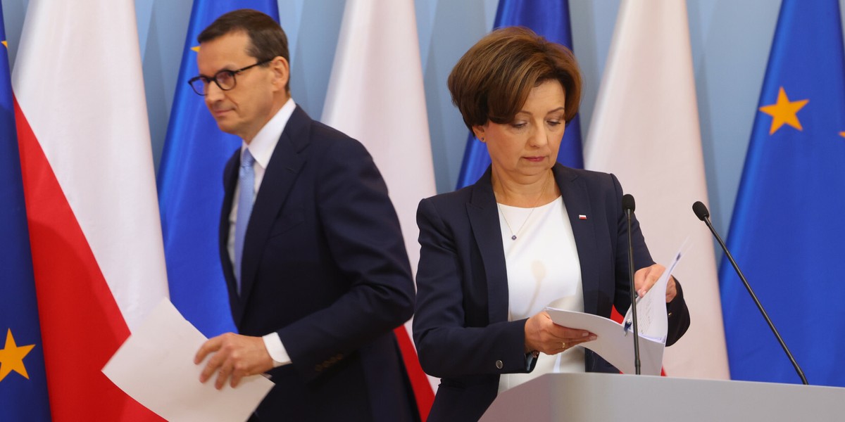 Premier Mateusz Morawiecki i minister pracy Marlena Maląg.