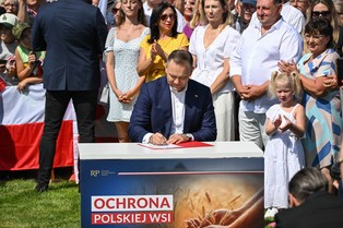 Ustawa o ochronie polskiej wsi podpisana przez prezydenta. Otwarty sprzeciw wobec Mercosur