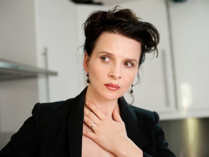 'Sponsoring' opowiada o Annie (w tej roli Juliette Binoche), dziennikarce magazynu dla kobiet, która przygotowuje artykuł na temat prostytuujących się we Francji młodych studentek / foto Marion Stalens